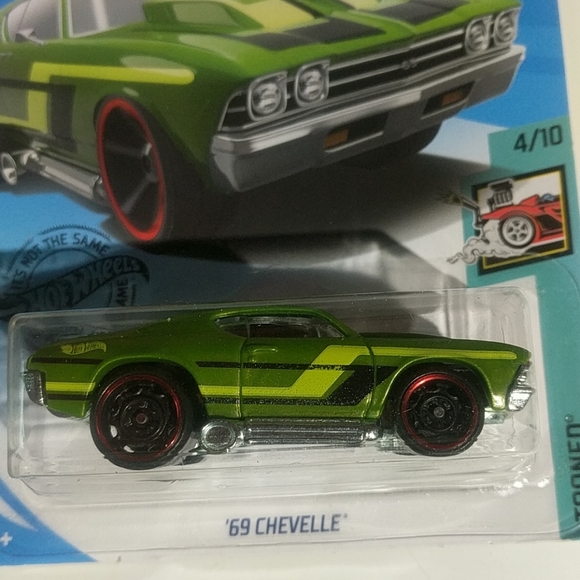 Hot Wheels '69 Chevelle - Picture 7 of 8